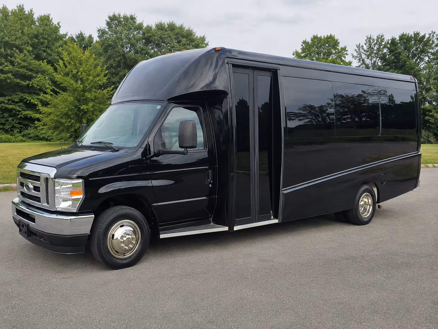 prom bus rentals covering billings and the surrounding region